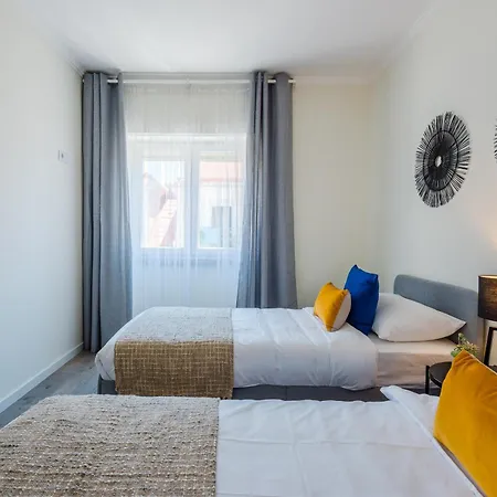 Apartment Bela Vista C In Lisbon